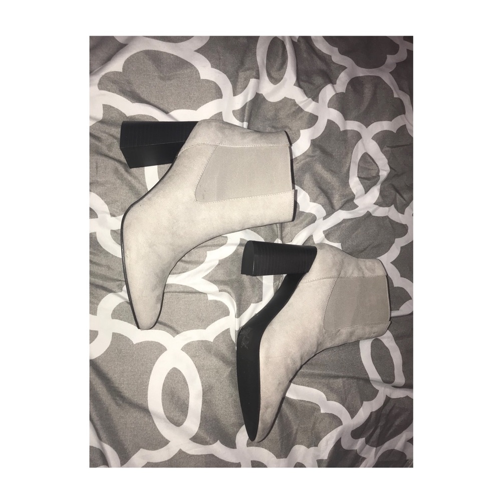 Gray Fall and Winter Boots !